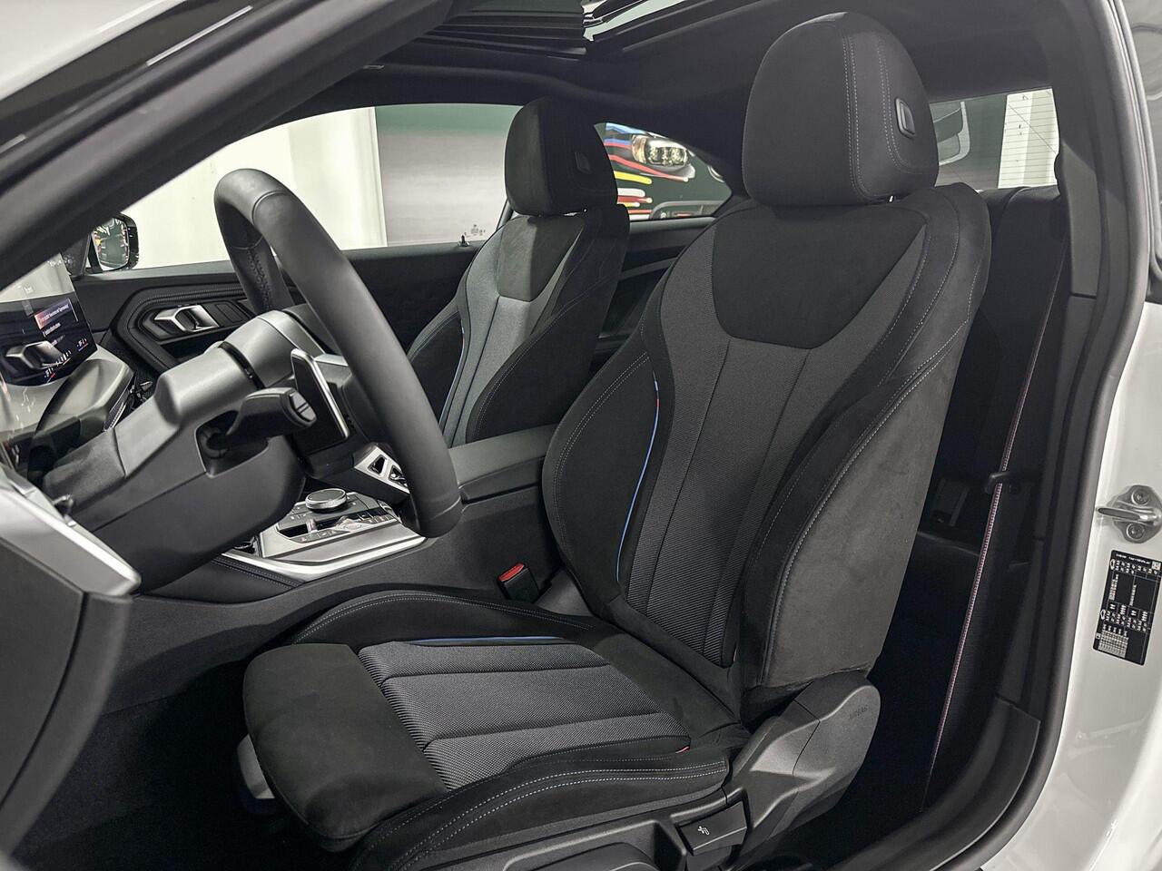 BMW 2-SERIE Coupé 220i | M-Sport Pro | Premium Pack | Harman/Kardon | Schuif-/kanteldak | Comfort Access | Selections