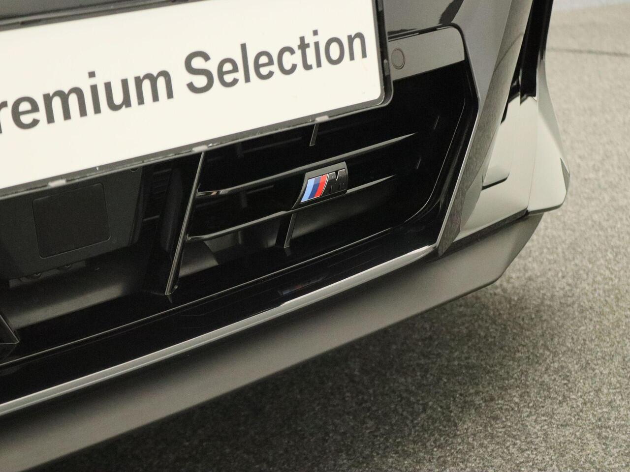 BMW 2-SERIE Coupé M240i xDrive M Sportdifferentieel | M Adaptief onderstel | Widescreen Display | Achteruitrijcamera | HIFI | Active Cruise Control | 19"