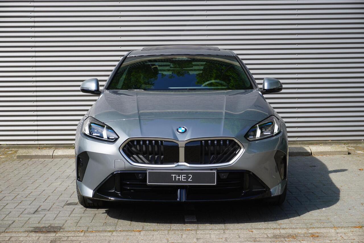 BMW 2-SERIE Gran Coupé 220 M Sportpakket | Premium Pack | Glazen panoramadak | Driving Assistant Plus | Harman-Kardon sound system