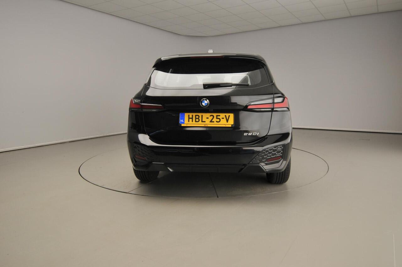 BMW 2-SERIE Active Tourer 220i | M-Sportpakket | LED | HUD | Active cruise | Elektr. zetels | Keyles go | DAB | Harman-kardon sound | Alu 17 inch