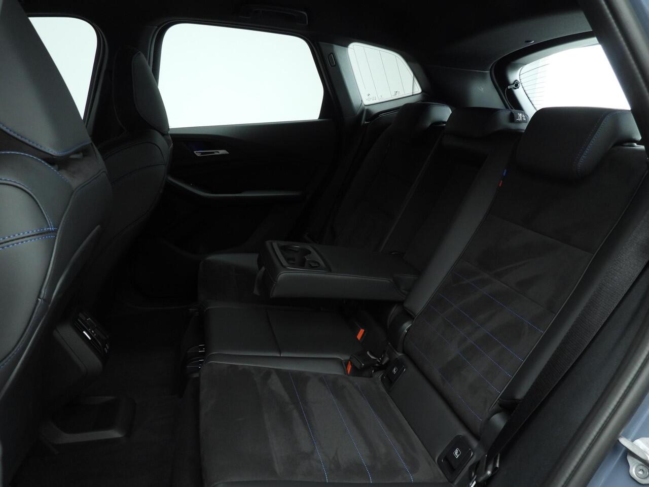 BMW 2-SERIE Active Tourer 220i | M-Sportpakket | LED | Navigatie | Sportstoelen | Stoelverwarming | Keyles go | DAB | Alu 17 inch