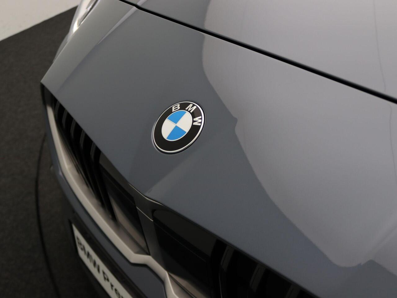 BMW 2-SERIE Gran Coupé 220 M Sportpakket | Parkeerhulpsysteem | Adaptief M-onderstel | Driving Assistant |18"