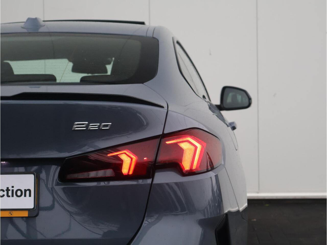 BMW 2-SERIE Gran Coupé 220 M Sportpakket Pro/ Stuurverwarming/ Panoramadak/ Harman-Kardon/ Head-Up/ Comfort Access