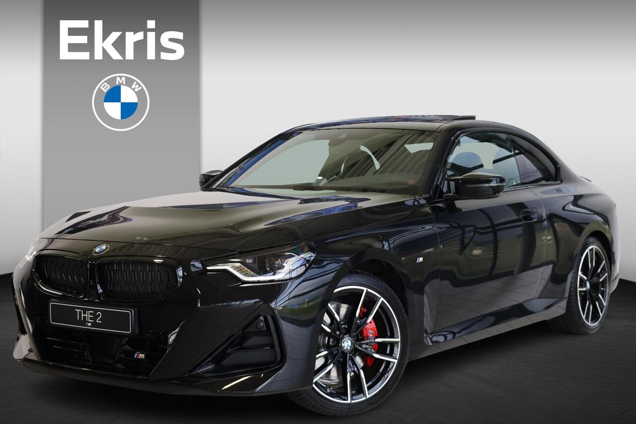 BMW 2-SERIE Coupé M240i xDrive M Sportpakket Pro | Panoramadak | Head-Up | Harman Kardon | Adaptieve Cruise Control | Stoel & Stuurwielverwarming | 360 Camera | Carbon Interieur | Dodehoekdetectie | Elektrisch Verstelbare Stoelen | Adaptieve LED | Trekhaak afneembaar