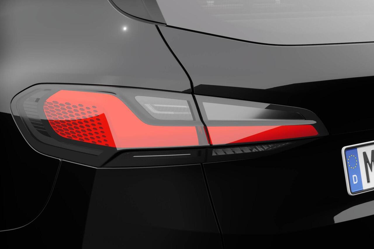 BMW 2-SERIE Active Tourer 220i | Luxury Line | Premium Pack | Travel Pack