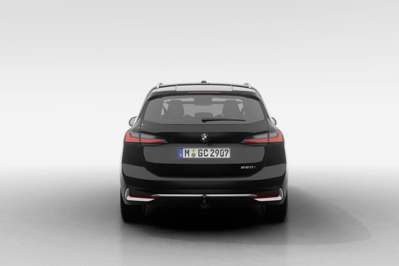 BMW 2-SERIE Active Tourer 220i | Luxury Line | Premium Pack | Travel Pack