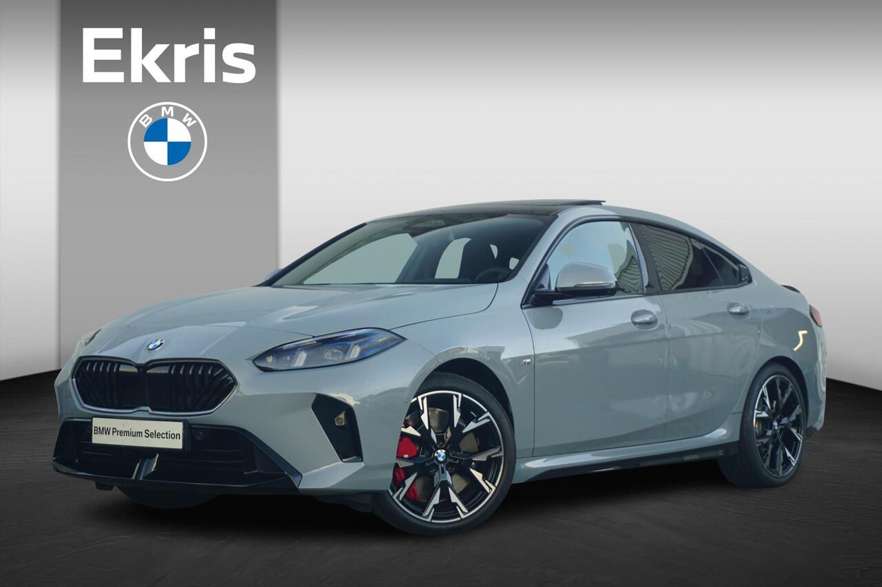 BMW 2-SERIE Gran Coupé 220 M Sportpakket Pro 19'' / Panoramadak / Elektrisch verstelbare stoelen / Head-Up Display / Harman Kardon / Trekhaak