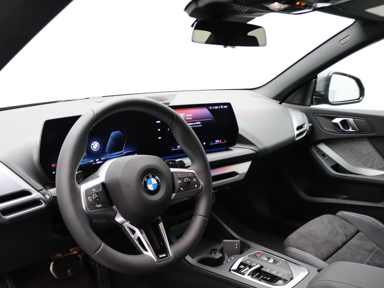 BMW 2-SERIE Gran Coupé 220 M Sportpakket | Premium Pack | Stuurwielrand Verwarmd | Achteruitrijcamera | Driving Assistant | 18''