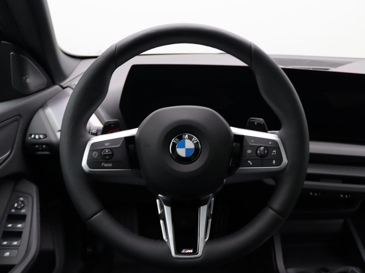 BMW 2-SERIE Gran Coupé 220 M Sportpakket Pro | Premium Pack | Stuurwielrand Verwarmd | Panoramadak | Driving Assistant | Harman Kardon | 18''