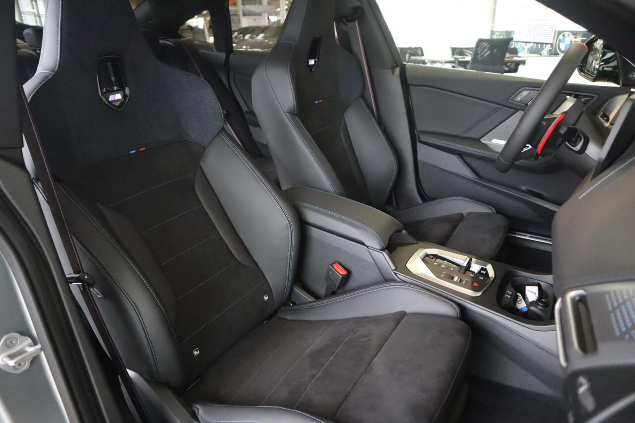 BMW 2-SERIE Gran Coupé M235 xDrive | M Sportpakket Pro | Panoramadak | Head-Up | Harman Kardon | 360 Camera | Stoel & Stuurwielverwarming | Elektrisch Verstelbare Stoelen | Comfort Access |