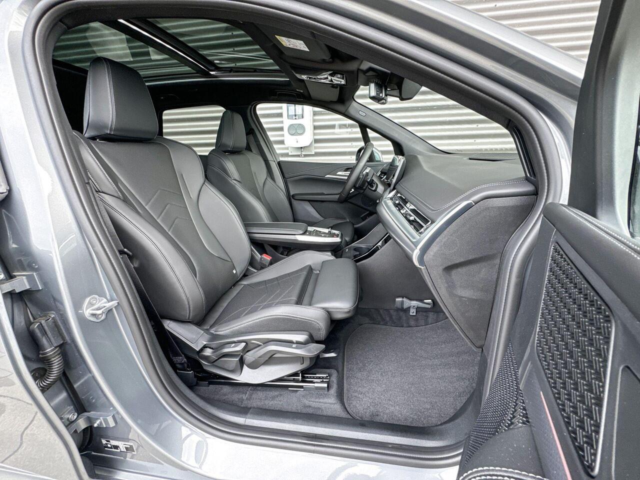 BMW 2-SERIE Active Tourer 225e xDrive M Sportpakket / Premium Pack / Travel Pack