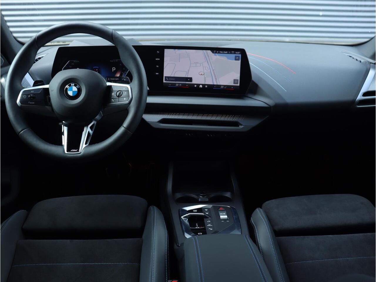 BMW 2-SERIE Gran Coupé 220 | M Sportpakket Pro | Innovation Pack | Panodak | Harman Kardon | Head-Up | Getint Glas | Driving Assistant | 19'' LMV | Ekris Selection