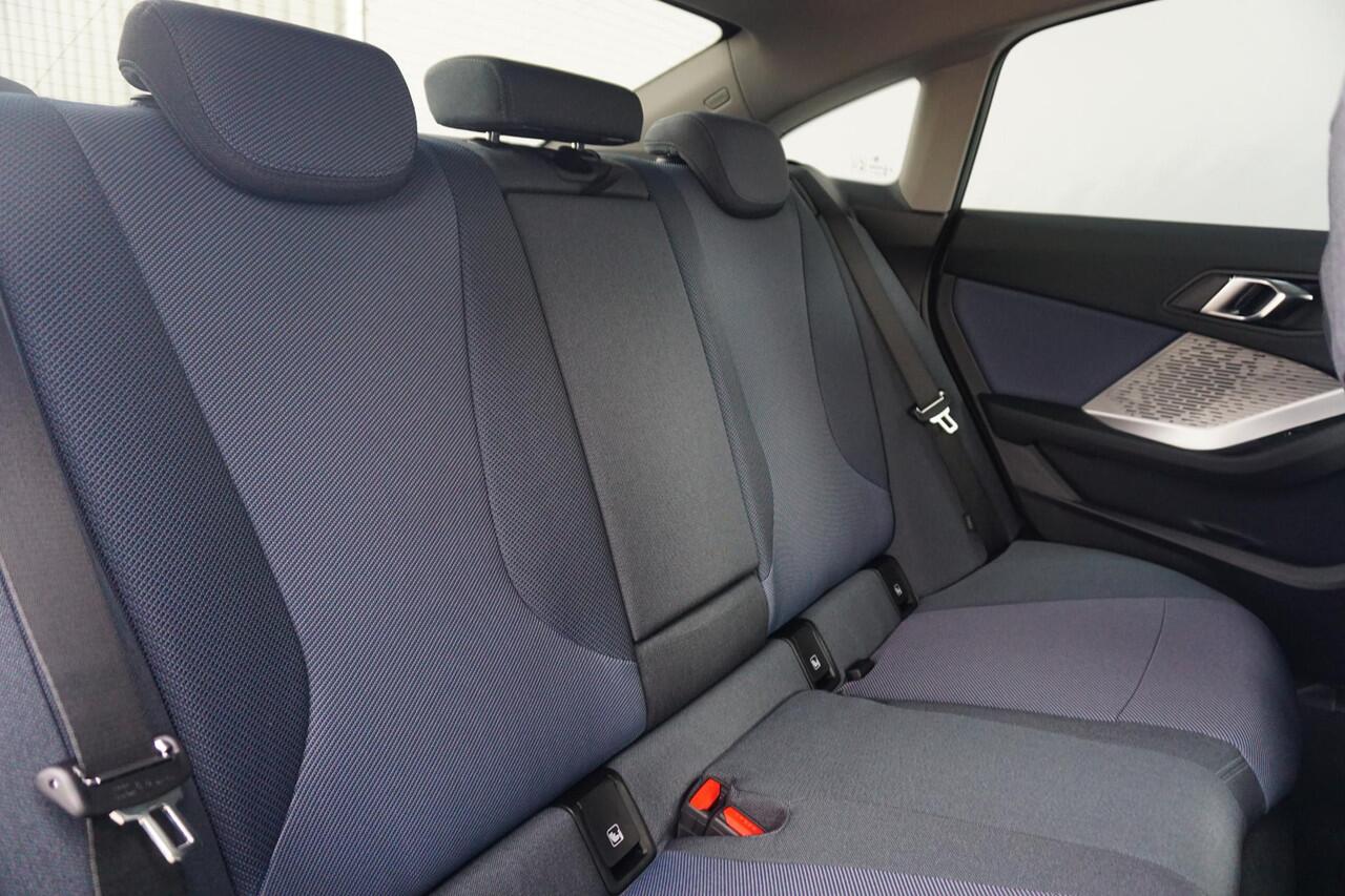 BMW 2-SERIE Gran Coupé 220 M Sport Design 18'' / Stuurwielrand verwarmd / Comfort Access / Driving Assistant | Ekris Selection