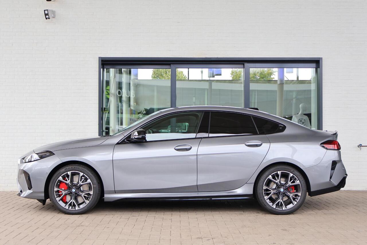 BMW 2-SERIE Gran Coupé 220 M Sport Design Edition | Voorstoelen Verwarmd | Stuurwiel Verwarmd | Achteruitrij Camera | Ekris Selection