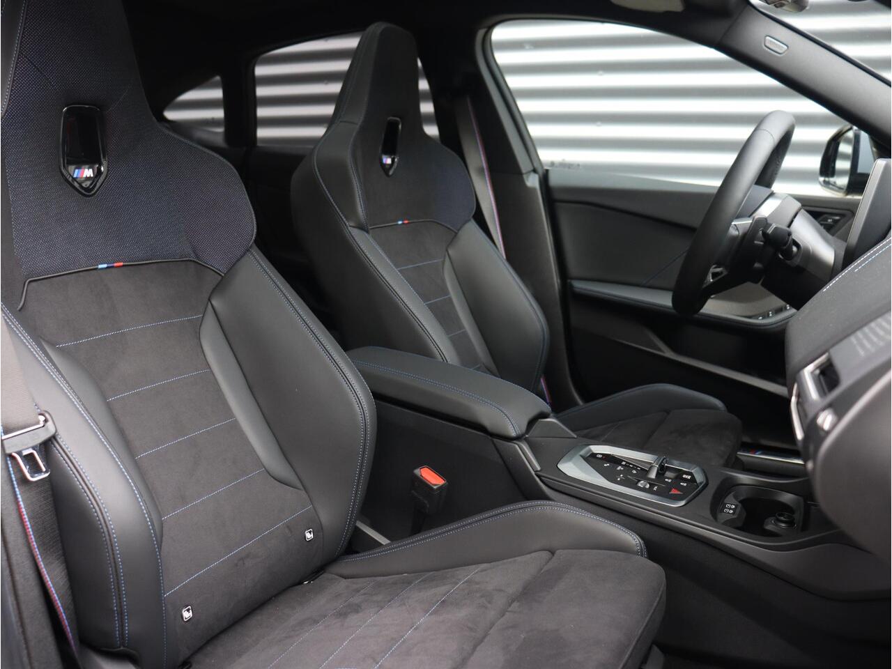 BMW 2-SERIE Gran Coupé 220 | M Sportpakket Pro | Panodak | Driving Assistant Plus | Harman Kardon | Parking Assistant Plus | Head-Up | 19'' LMV | Ekris Selection