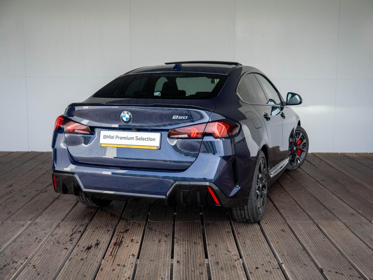 BMW 2-SERIE Gran Coupé 220 | M Sportpakket Pro | Premium Pack | Harman-Kardon | Verwarmd Stuurwiel | Comfort Access | Achteruitrijcamera | Panoramadak | Stoelverwarming | Ekris Selection