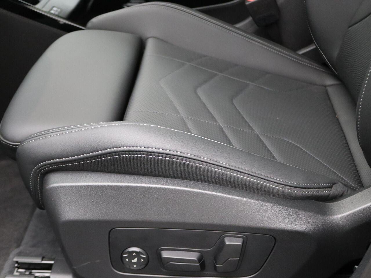 BMW 2-SERIE Active Tourer 225e xDrive M Sportpakket | Premium Pack | Comfort Pack | Travel Pack | Stuurwielrand Verwarmd | Trekhaak | Panoramadak | Elektrisch Verstelbare Sportstoelen | Driving Assistant Plus | Harman Kardon | 18'' | Ekris Selection