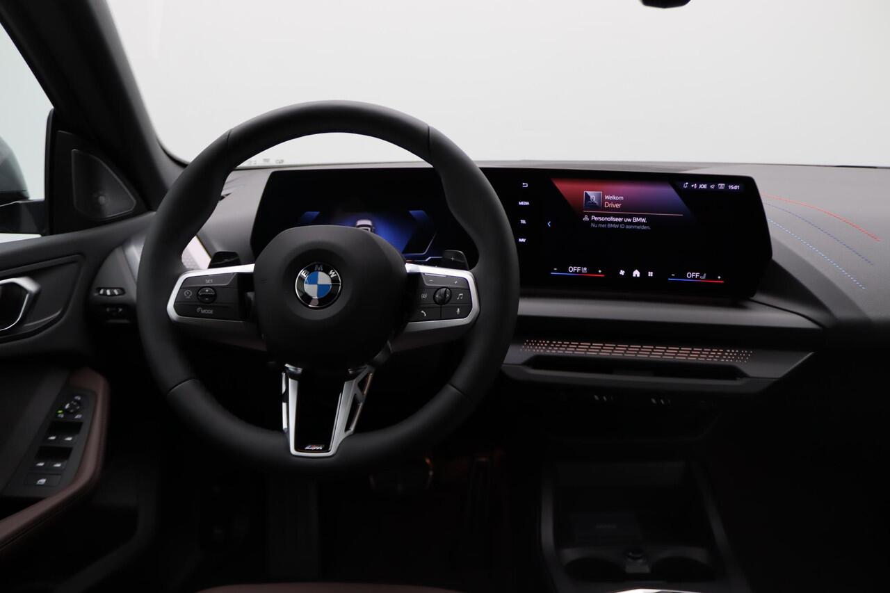 BMW 2-SERIE Gran Coupé 220 M Sportpakket | Premium Pack | Stuurwielrand Verwarmd | Comfort Access | Achteruitrijcamera | Panoramadak | Driving Assistant Plus | Harman Kardon | 19'' | Ekris Selection