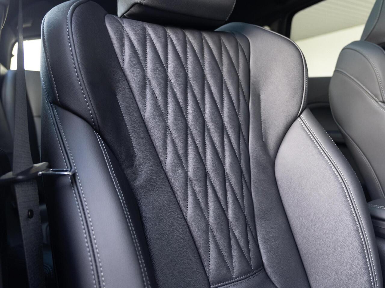 BMW 2-SERIE Active Tourer 225e xDrive | M Sportpakket | Innovation Pack | Verwarmd Stuurwiel | Comfort Access | Panoramadak | Stoelverwarming | Head-Up Display | Trekhaak | Ekris Selection