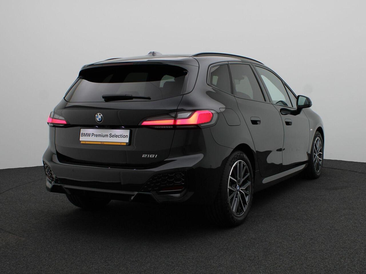 BMW 2-SERIE Active Tourer 218i M Sportpakket | Premium Pack | Stuurwielrand Verwarmd | Trekhaak | Driving Assistant | Parking Assistant | 18'' | Ekris Selection