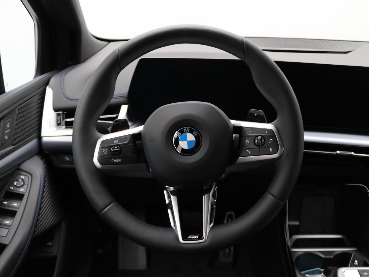 BMW 2-SERIE Active Tourer 218i M Sportpakket | Premium Pack | Stuurwielrand Verwarmd | Trekhaak | Driving Assistant | Parking Assistant | 18'' | Ekris Selection