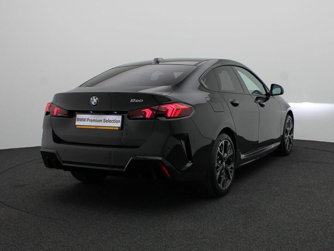 BMW 2-SERIE Gran Coupé 220 M Sportpakket | Premium Pack | Stuurwielrand Verwarmd | Achteruitrijcamera | Driving Assistant | 18'' | Ekris Selection