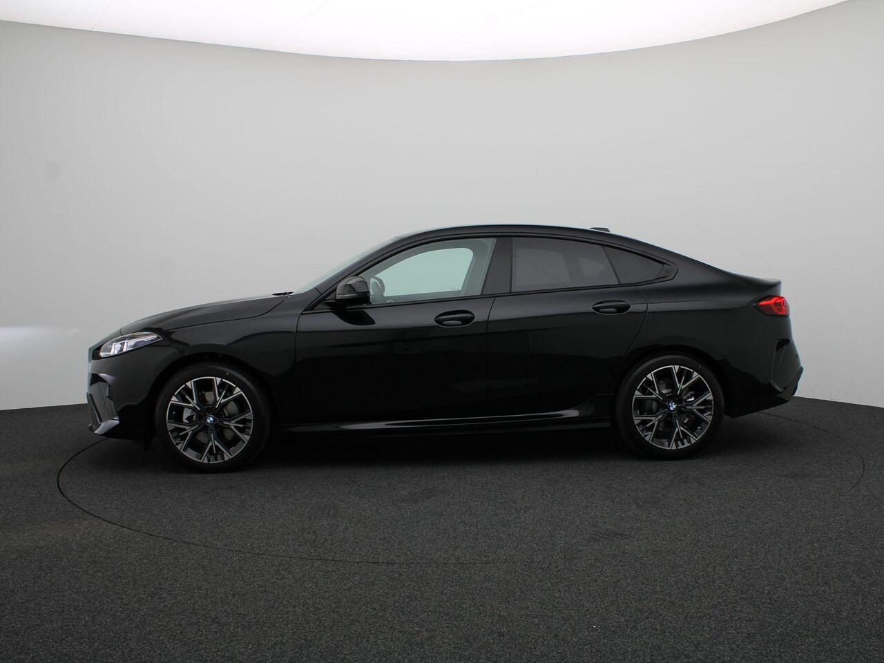 BMW 2-SERIE Gran Coupé 220 M Sportpakket | Premium Pack | Stuurwielrand Verwarmd | Achteruitrijcamera | Driving Assistant | 18'' | Ekris Selection