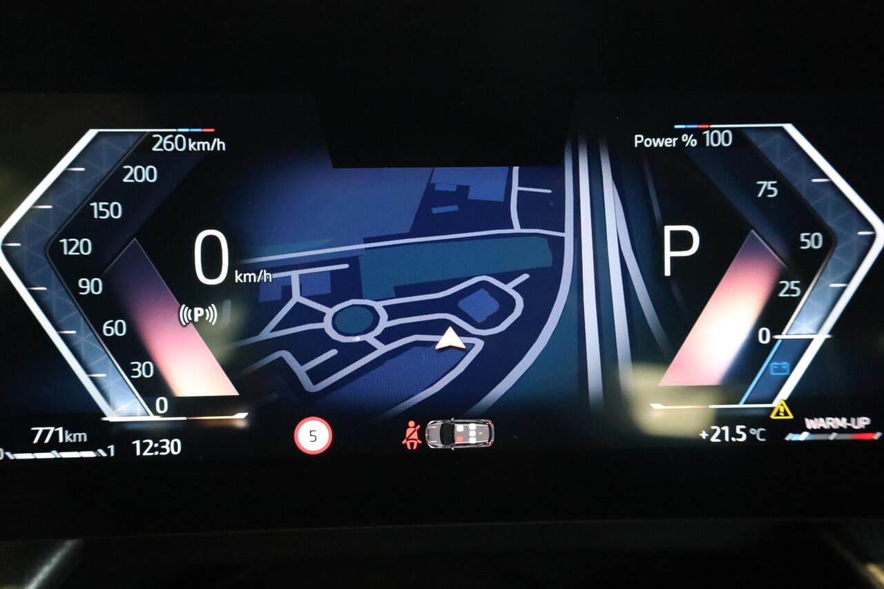 BMW 2-SERIE Active Tourer 220i | M Sportpakket | Sportstoelen | Achteruitrijcamera