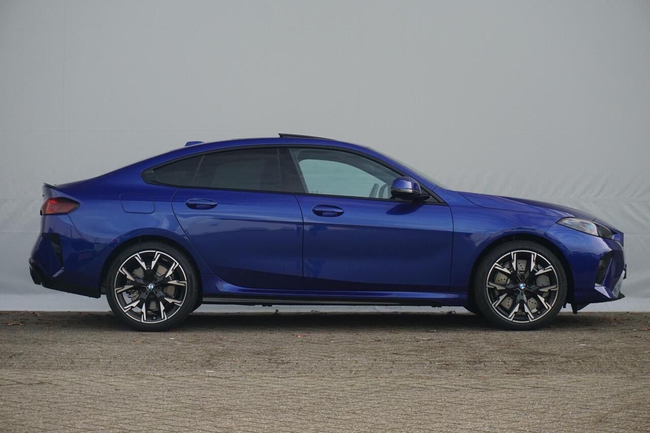 BMW 2-SERIE Gran Coupé 220 M Sportpakket Pro 19'' | Elektrisch Verstelbare Stoelen | Harman Kardon | Driving Assistant Plus | Ekris Selection