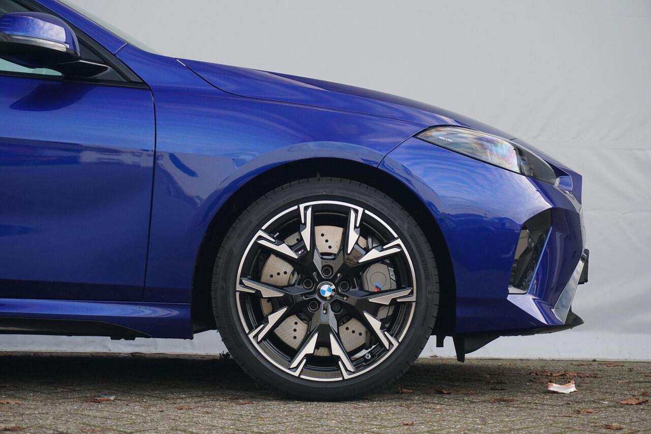 BMW 2-SERIE Gran Coupé 220 M Sportpakket Pro 19'' | Elektrisch Verstelbare Stoelen | Harman Kardon | Driving Assistant Plus | Ekris Selection