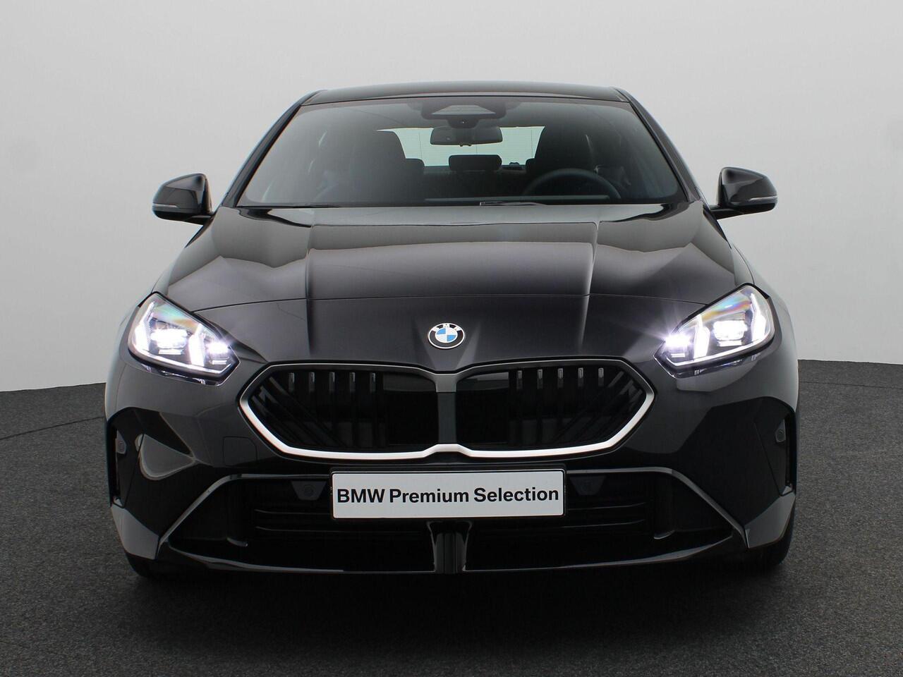 BMW 2-SERIE Gran Coupé 220 M Sportpakket | Premium Pack | Achteruitrijcamera | Elektrisch Verstelbare Sportstoelen | Driving Assistant Plus | Harman Kardon | 19''