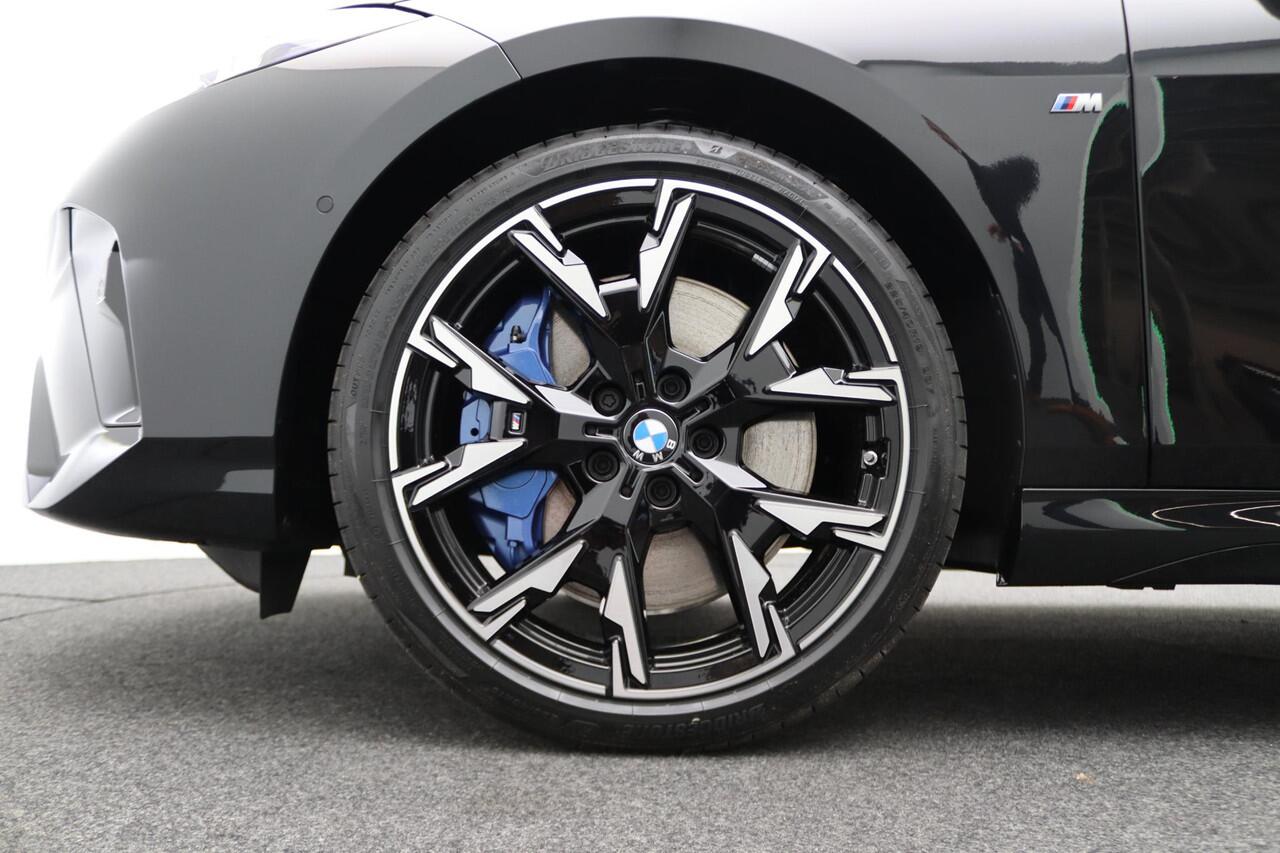 BMW 2-SERIE Gran Coupé 220 M Sportpakket | Premium Pack | Achteruitrijcamera | Elektrisch Verstelbare Sportstoelen | Driving Assistant Plus | Harman Kardon | 19''