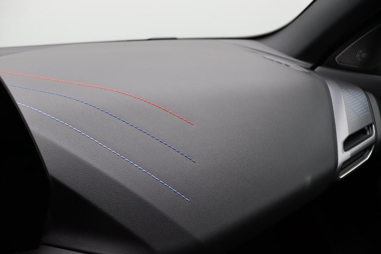 BMW 2-SERIE Gran Coupé 220 M Sportpakket | Premium Pack | Achteruitrijcamera | Elektrisch Verstelbare Sportstoelen | Driving Assistant Plus | Harman Kardon | 19''