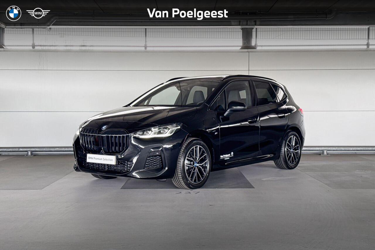 BMW 2-SERIE Active Tourer 225e xDrive | Selections | Stuurwielrand verwarmd | Glazen panoramadak