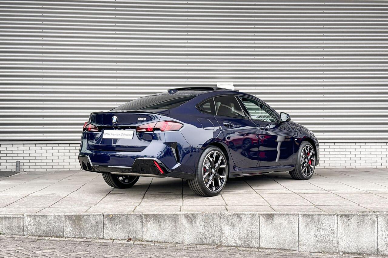 BMW 2-SERIE Gran Coupé 220 | M Sport Pro | Innovation Pack | Driving Assistant Professional