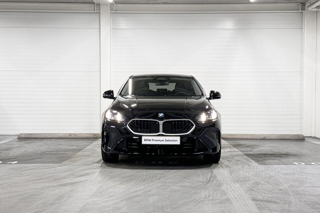 BMW 2-SERIE Gran Coupé 220 M Sport Design Edition | M-Sport Design | Premium Pack | Driving Assistant Plus | Harman/Kardon | Panoramadak | Comfort Access