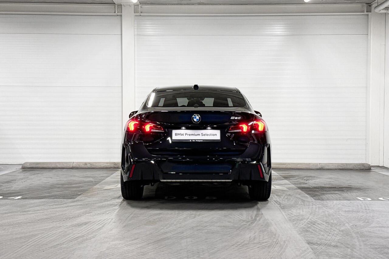 BMW 2-SERIE Gran Coupé 220 M Sport Design Edition | M-Sport Design | Premium Pack | Driving Assistant Plus | Harman/Kardon | Panoramadak | Comfort Access