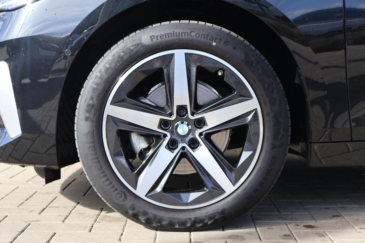 BMW 2-SERIE Active Tourer 220i | Sportstoelen | Stoelverwarming | Trekhaak