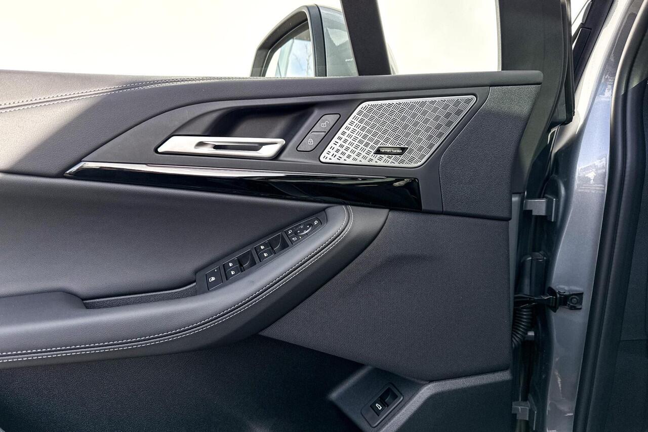 BMW 2-SERIE Active Tourer 220i | Luxury Line | Premium Pack | Travel Pack