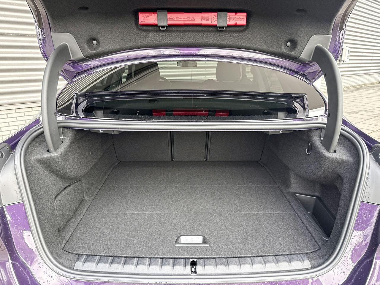 BMW 2-SERIE Gran Coupé 220 M Sport Design Edition | Glazen panoramadak | Driving Assistant