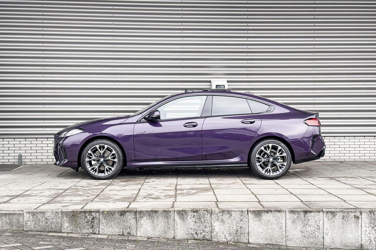 BMW 2-SERIE Gran Coupé 220 M Sport Design Edition | Glazen panoramadak | Driving Assistant