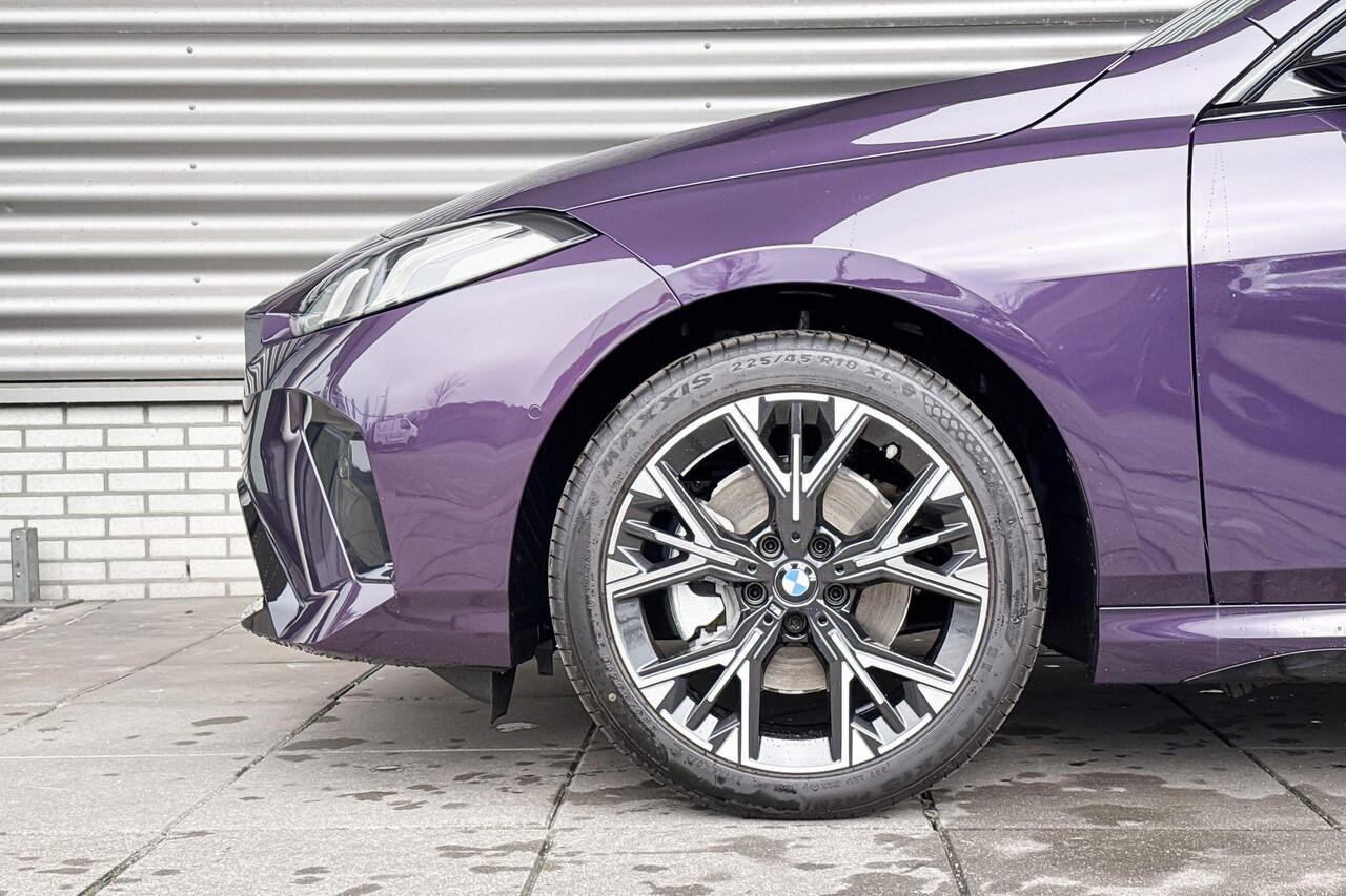 BMW 2-SERIE Gran Coupé 220 M Sport Design Edition | Glazen panoramadak | Driving Assistant