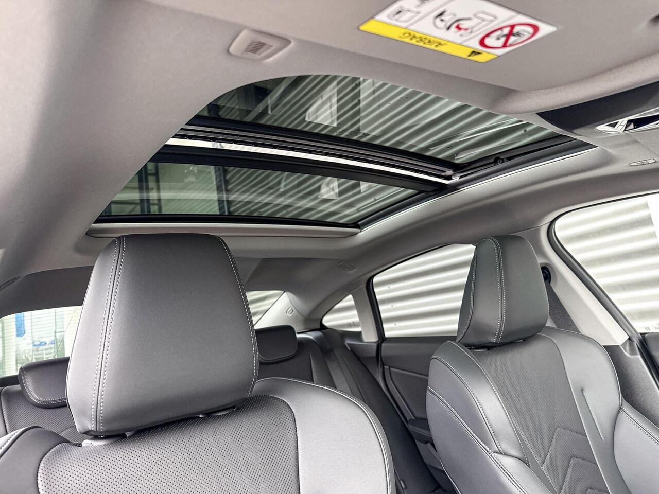 BMW 2-SERIE Gran Coupé 220 M Sport Design Edition | Glazen panoramadak | Driving Assistant