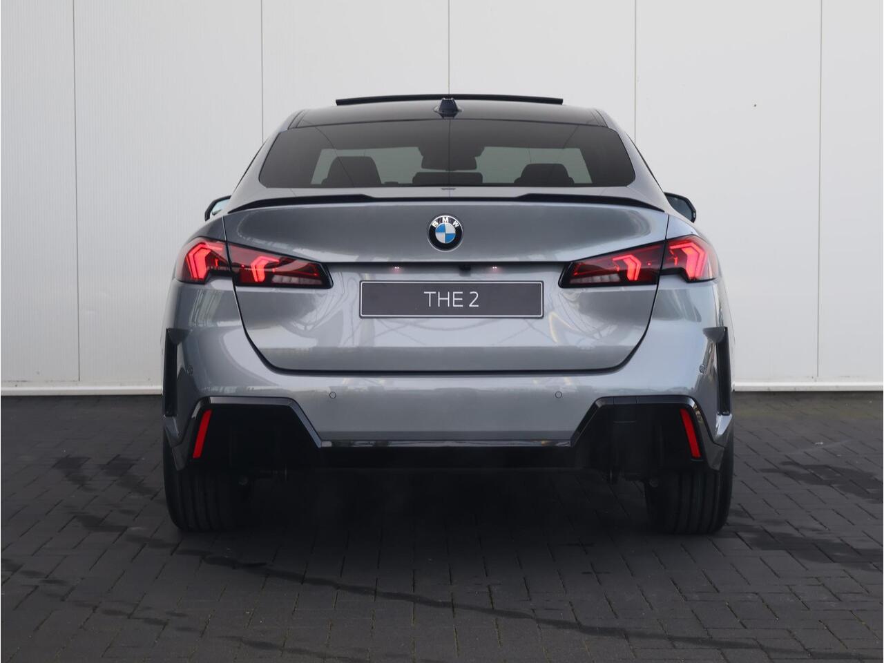 BMW 2-SERIE 220 Gran Coupé M-performance 19 inch lichtmetalen velgen, carbon delen, side skirts, spoilers, etc