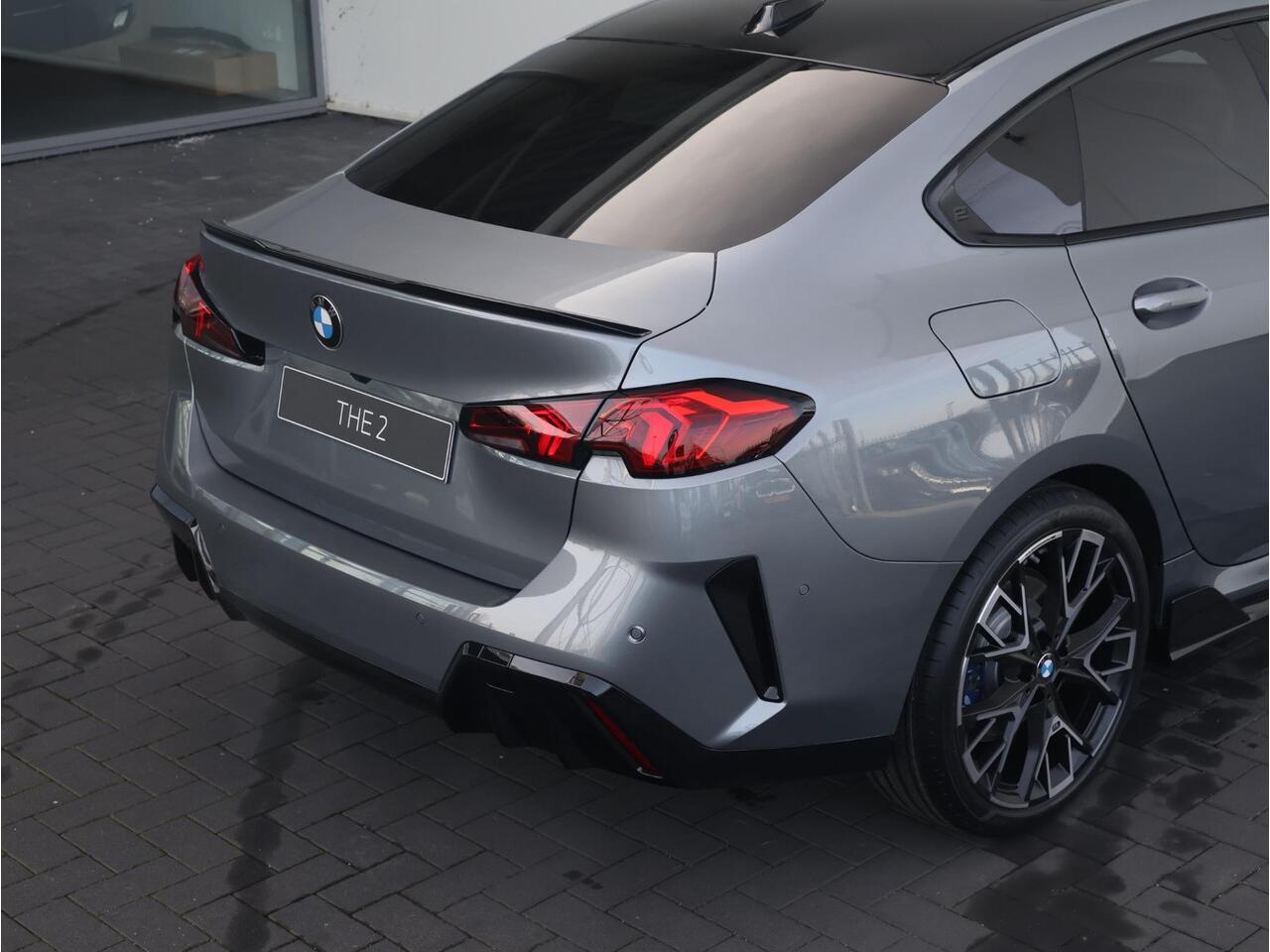 BMW 2-SERIE 220 Gran Coupé M-performance 19 inch lichtmetalen velgen, carbon delen, side skirts, spoilers, etc