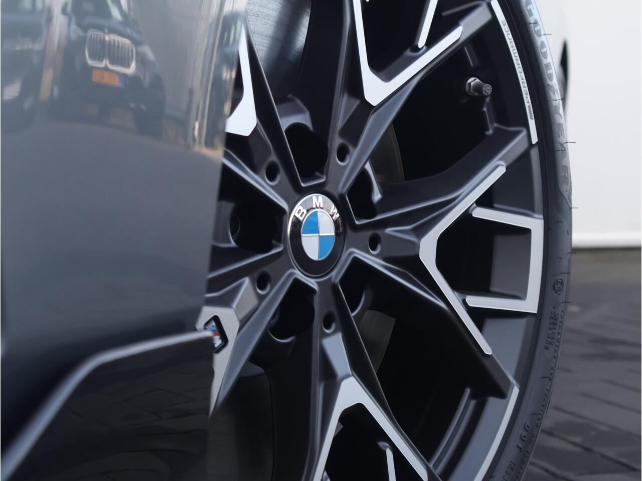 BMW 2-SERIE 220 Gran Coupé M-performance 19 inch lichtmetalen velgen, carbon delen, side skirts, spoilers, etc