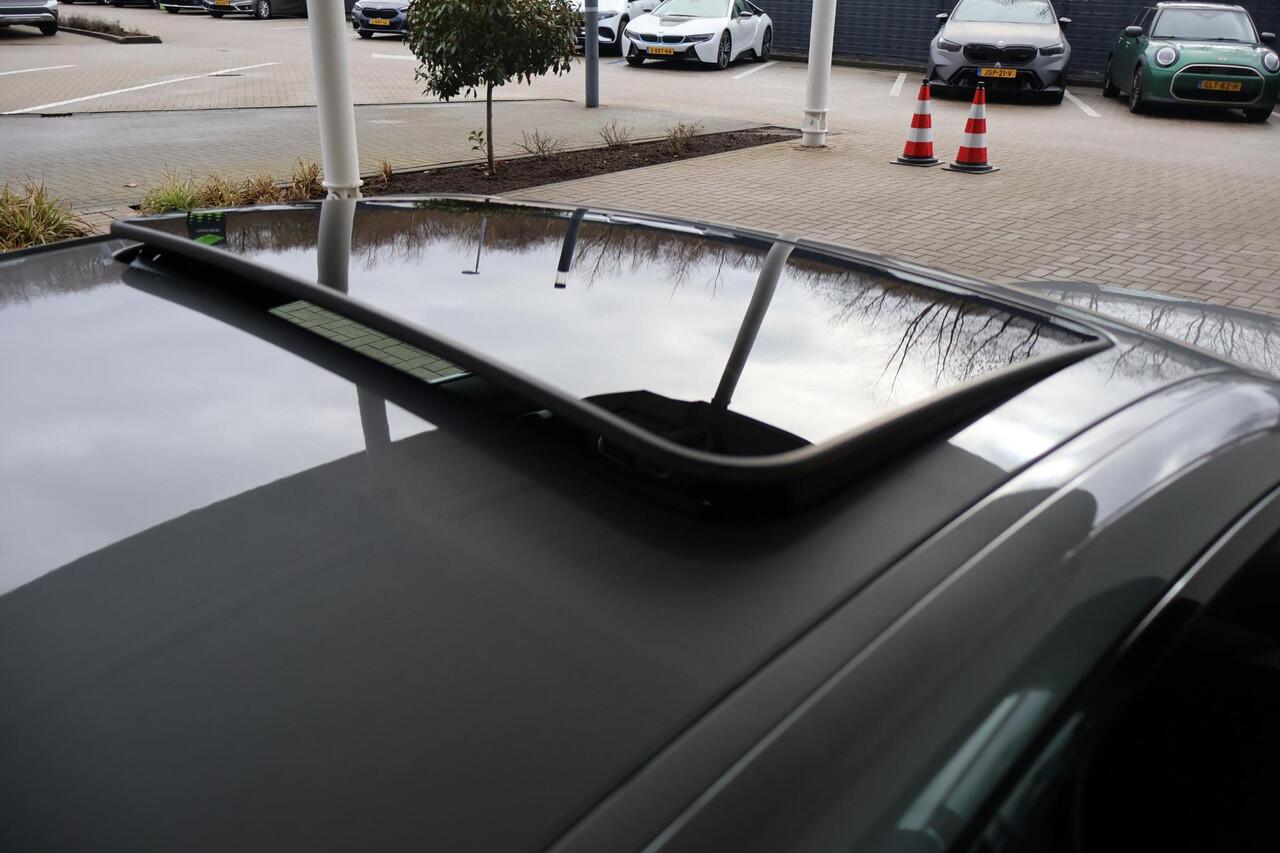 BMW 2-SERIE Coupé 220i | M Sportpakket Pro | Innovation Pack | Premium Pack