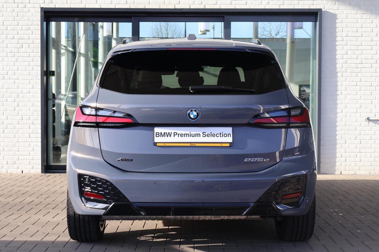 BMW 2-SERIE 225e xDrive Active Tourer | M Sportpakket | Innovation Pack | Comfort Pack | Travel Pack | Ekris Selection