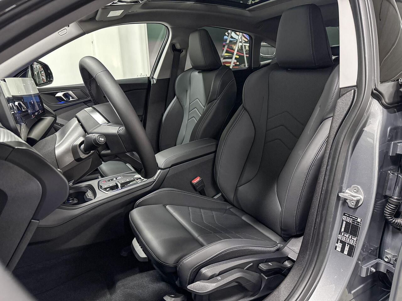 BMW 2-SERIE Gran Coupé 220 | M-Sport Design | Driving Assistant | Harman/Kardon | Panoramadak