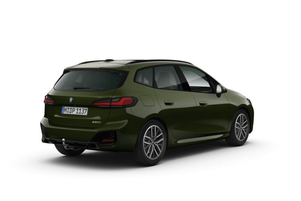 BMW 2-SERIE Active Tourer 220i | M Sportpakket | Premium Pack | Comfort Pack | Travel Pack | Trekhaak